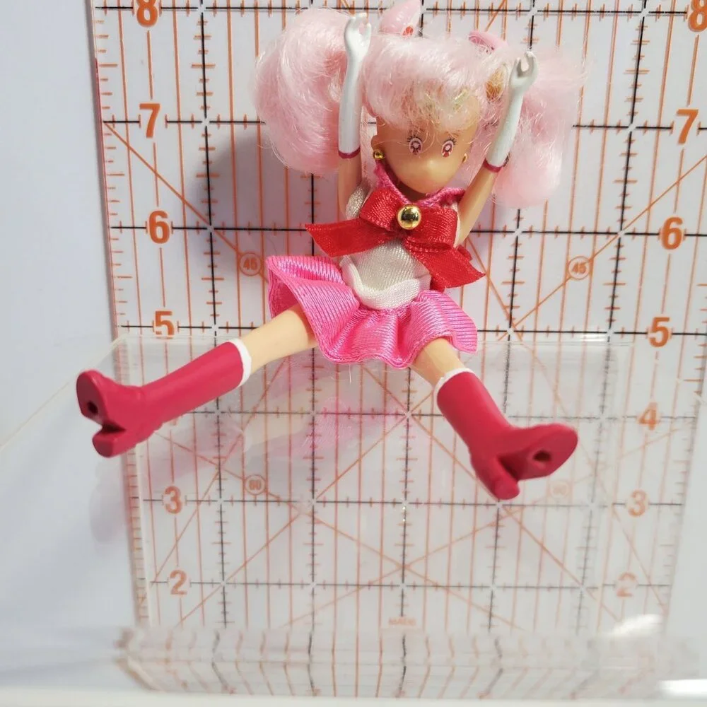 Chibi Moon 5 Inch Doll 1997 Pink Hair Red White Removable Outfit Sailor - Picture 6 of 11